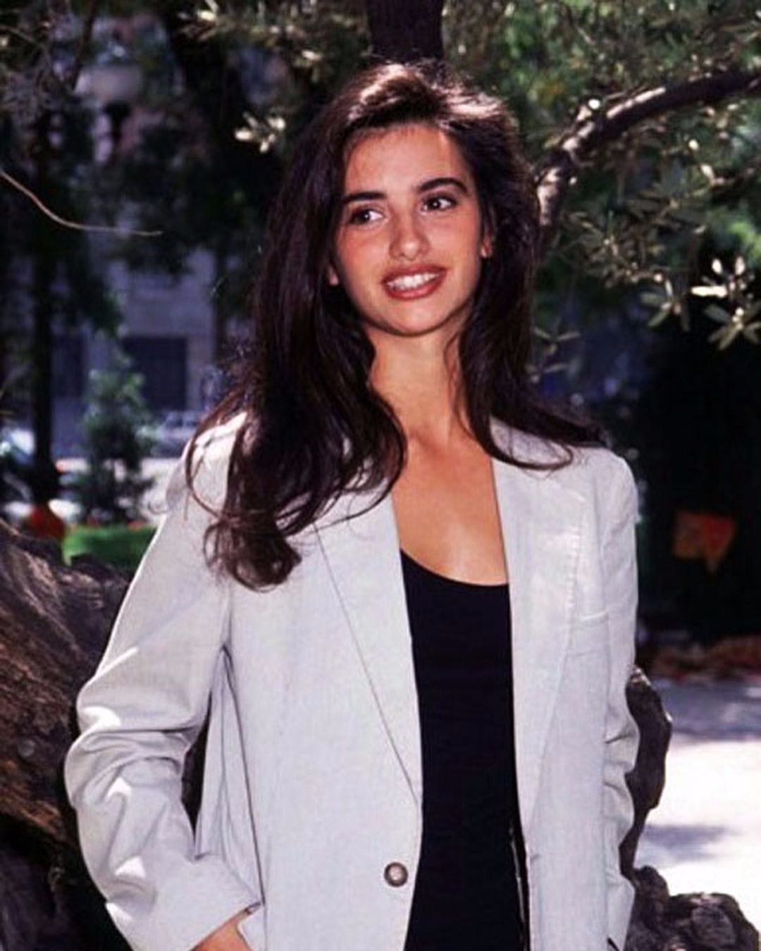 18岁就敢拍裸戏，“西班牙野玫瑰”在好莱坞开启了香艳魔咒