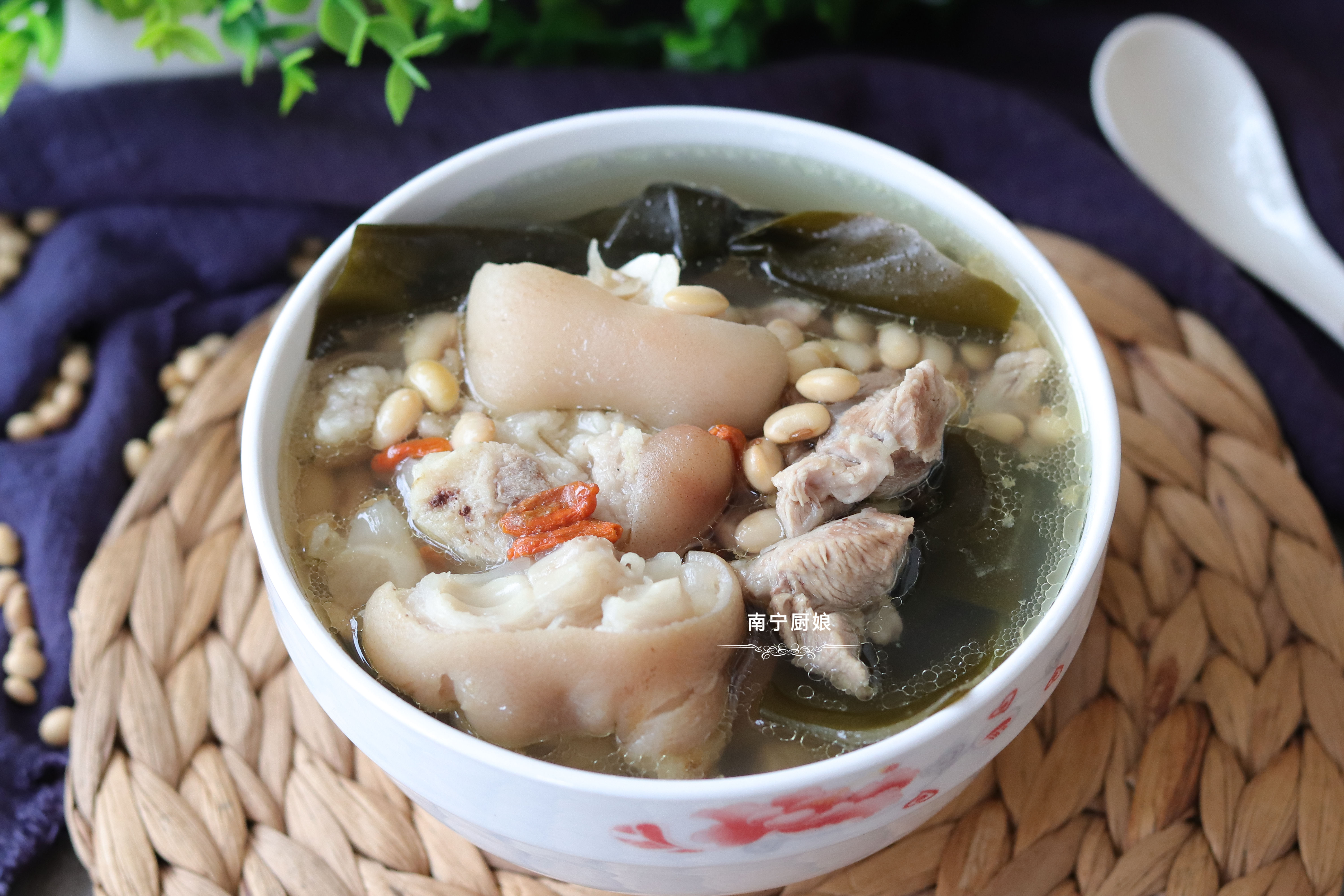 猪蹄怎么做好吃又简单视频,猪蹄这样做既简单又好吃