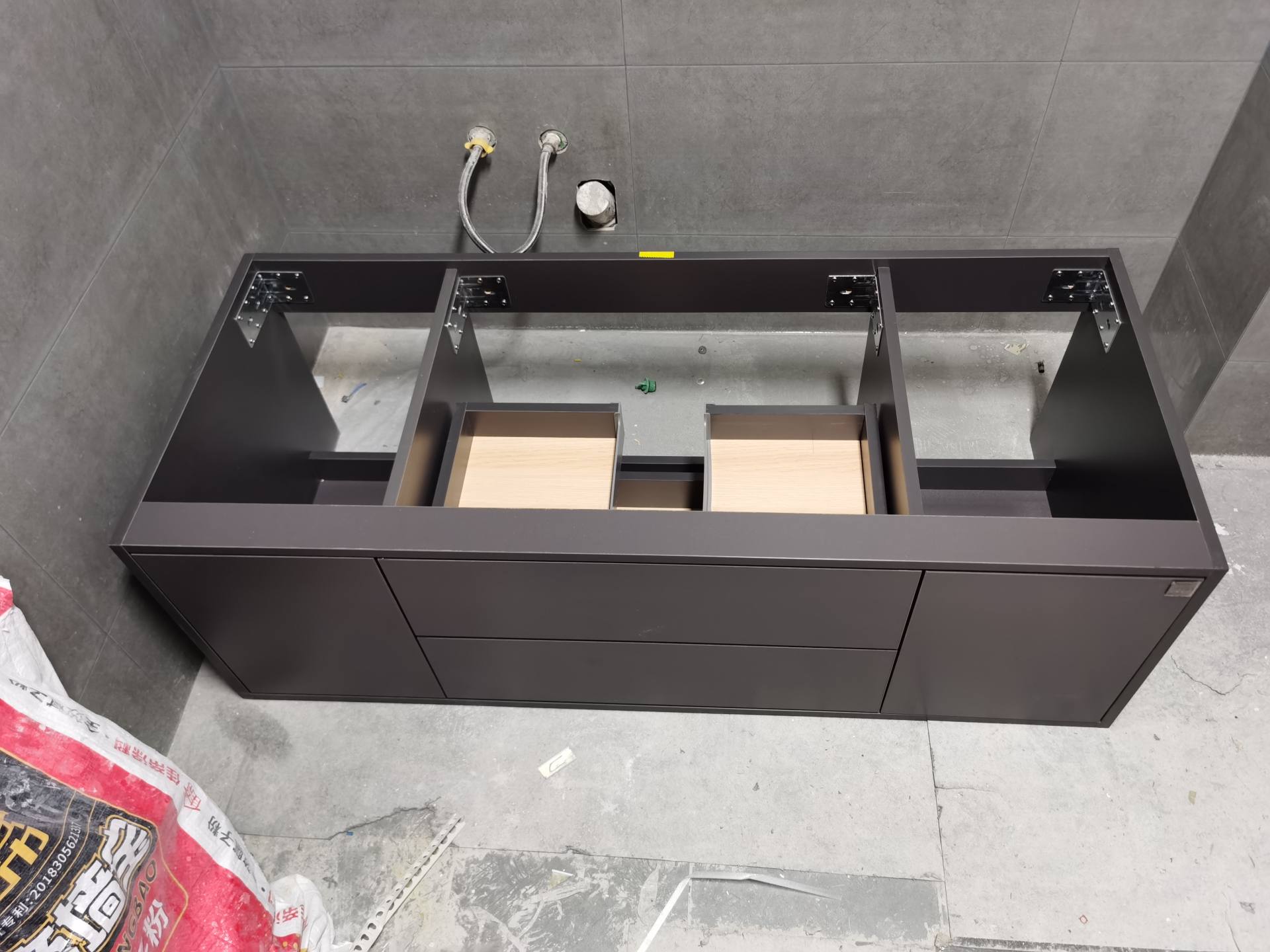 网购浴室柜靠谱不？新家装修实测，还不赖