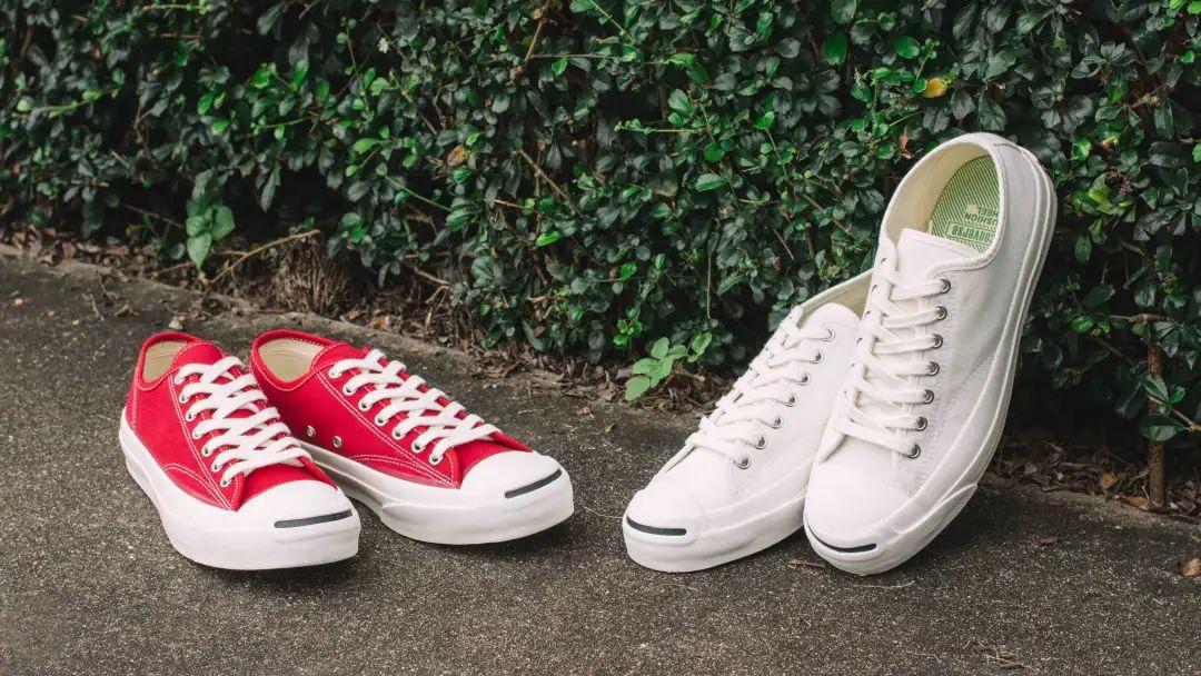 一双帆布鞋带你惊艳整个春夏,最近很火的一双蓝色帆布鞋