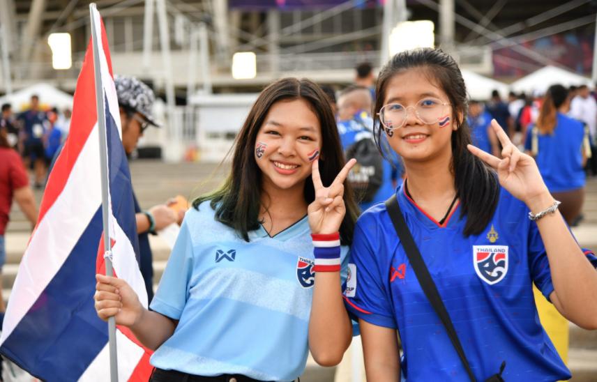 泰国足球狂欢,泰国足球迷