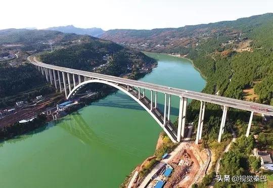 据说，2018年四川最厉害的新闻摄影都在这里