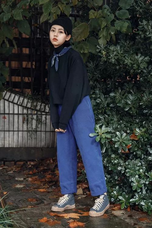 蓝色系单品look,蓝色好看的单品