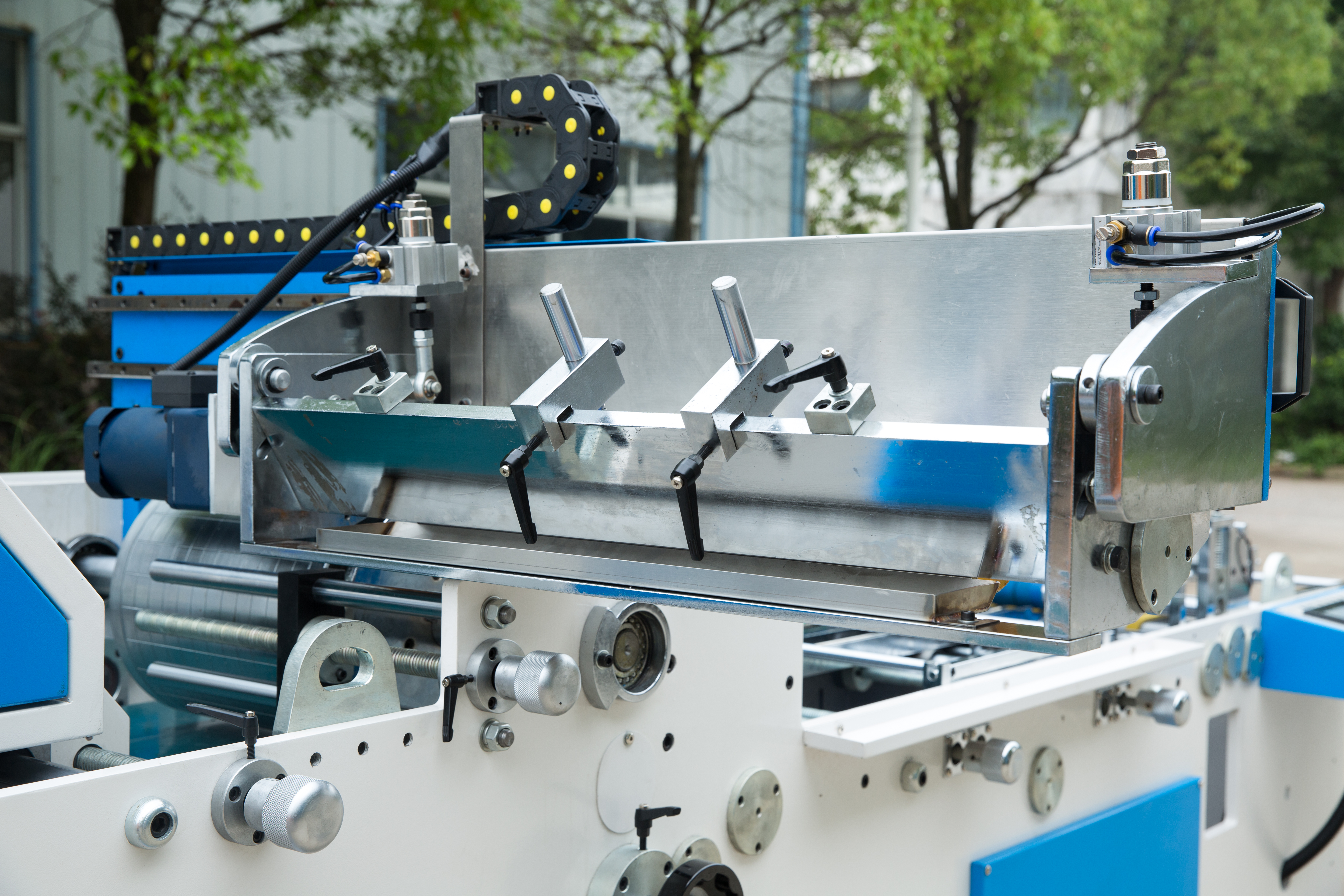 全自动贴窗机哪家好,安庆永华贴窗机的调试