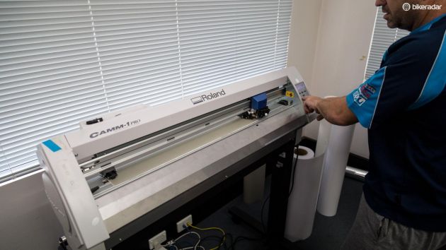 碳纤维自行车车身修复视频教程,碳纤维自行车针孔如何修复