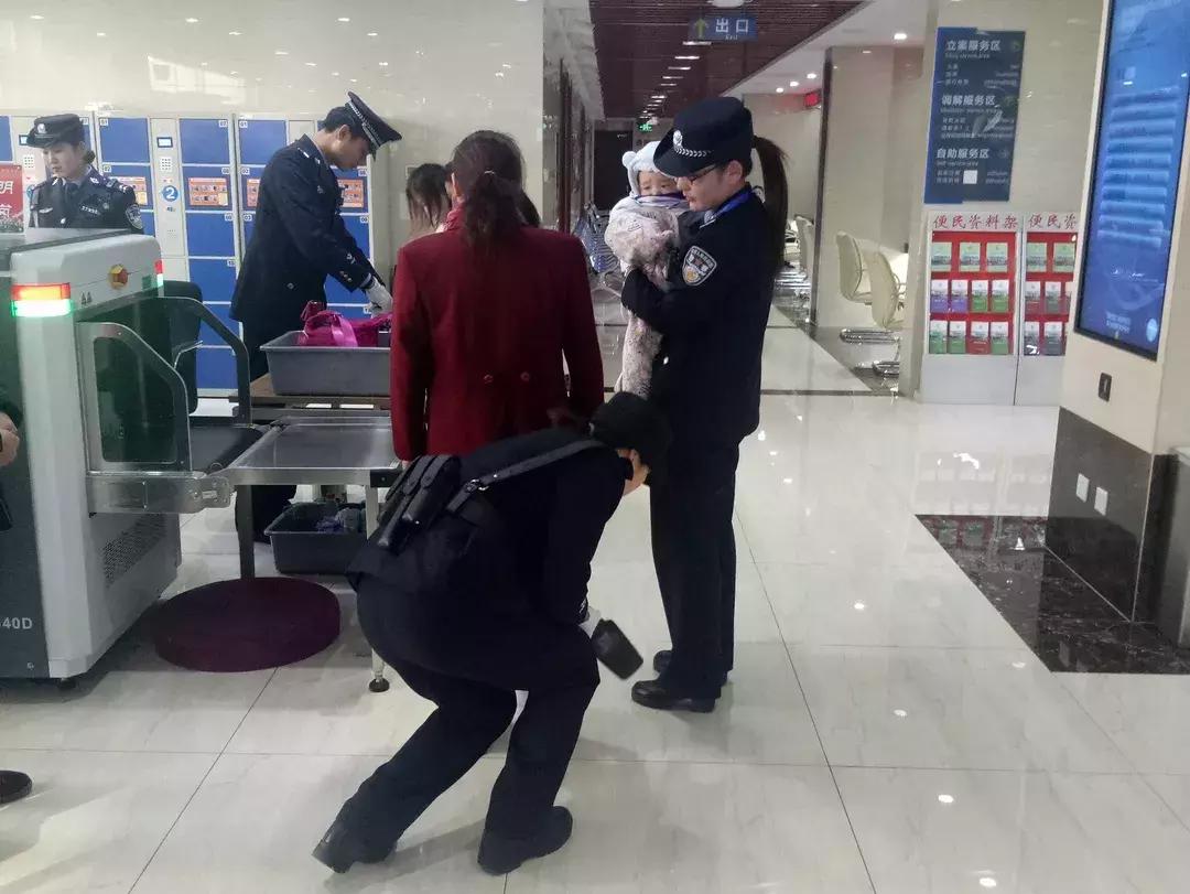 法院安检是害怕什么,法院司法警察安检常遇问题