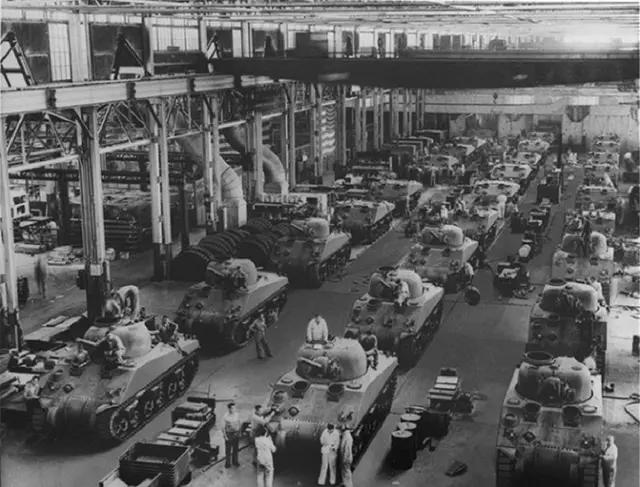 是什么保证美军在远离美国本土还能好吃好喝？二战美军有多壕？