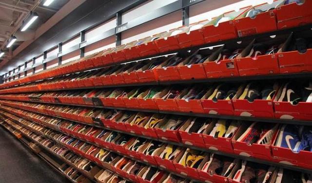 为耐克阿迪代工鸿星尔克,为耐克代工的是哪些厂子