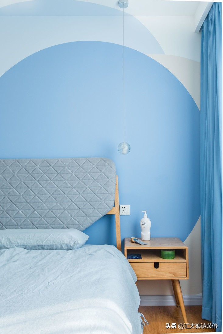 简单装修刷亮色乳胶漆效果案例,不吊顶不装射灯装修效果图