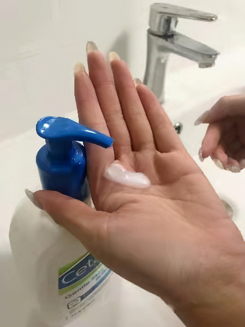 热门洗面奶会烂脸吗,cpb洗面奶和资生堂洗面奶哪个好用