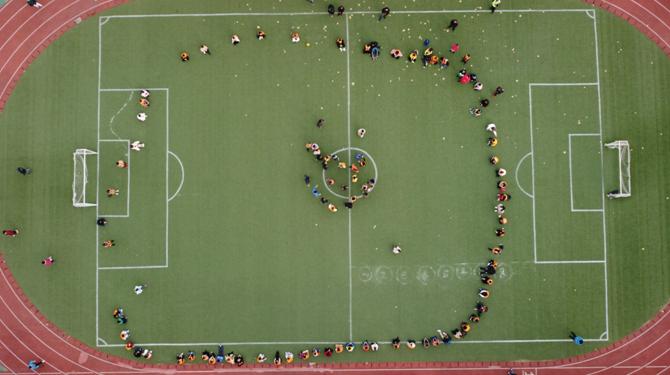 爱心暖城走进武汉志愿者,守望相助慰问一线防疫志愿者活动