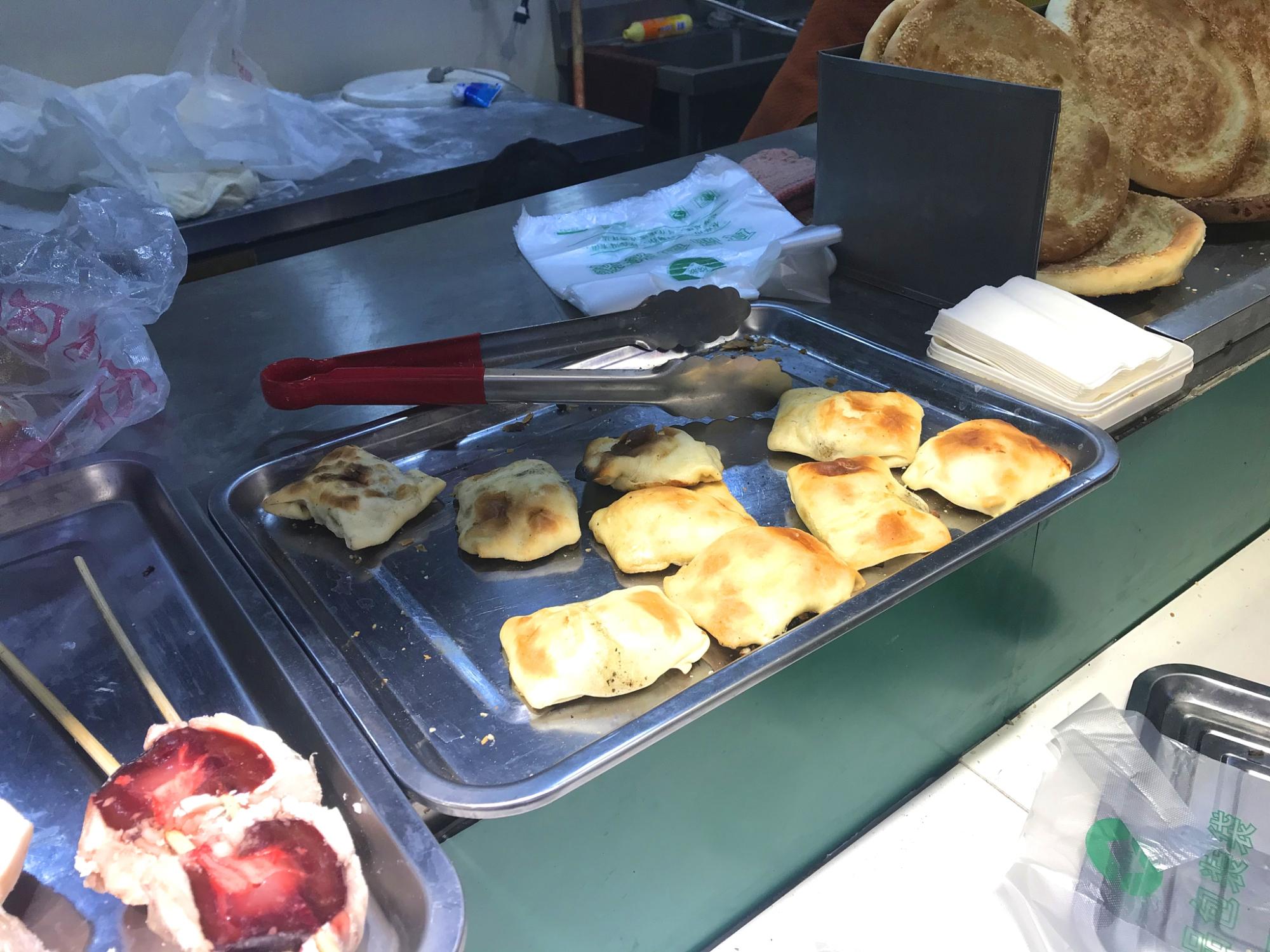 南门街上的夜市,银川夜市南门广场