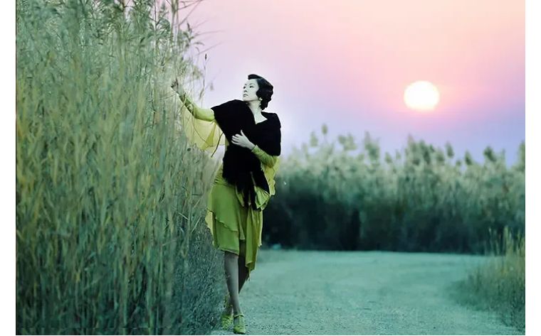 歇斯底里这个词怎么来的,歇斯底里这个成语的意思