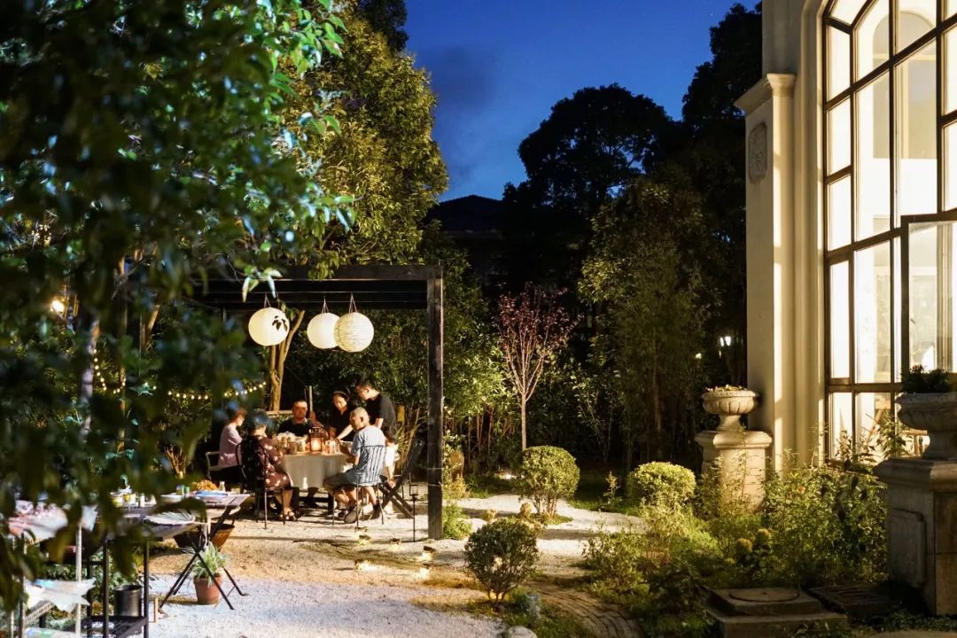 最便宜上海独栋小别墅,花2500租了一个大别墅