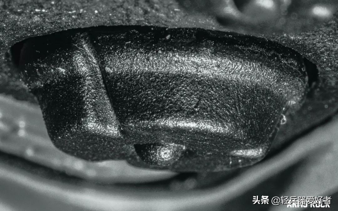 军靴适合下雨天穿吗,军靴穿得舒服吗