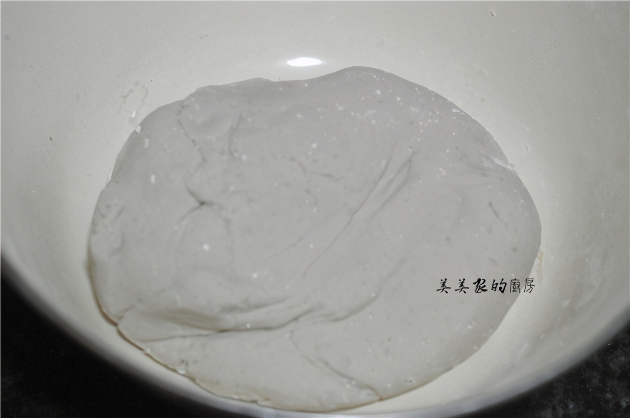 天热吃饺子，不如煮鱼鱼，不用面粉柔软Q弹，儿子一口气吃两碗