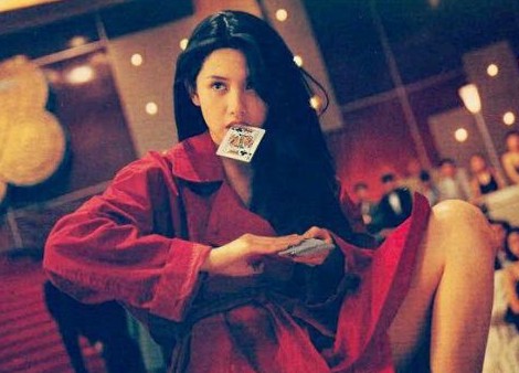 长相普通女孩和漂亮女孩,周冬雨杨超越早期视频