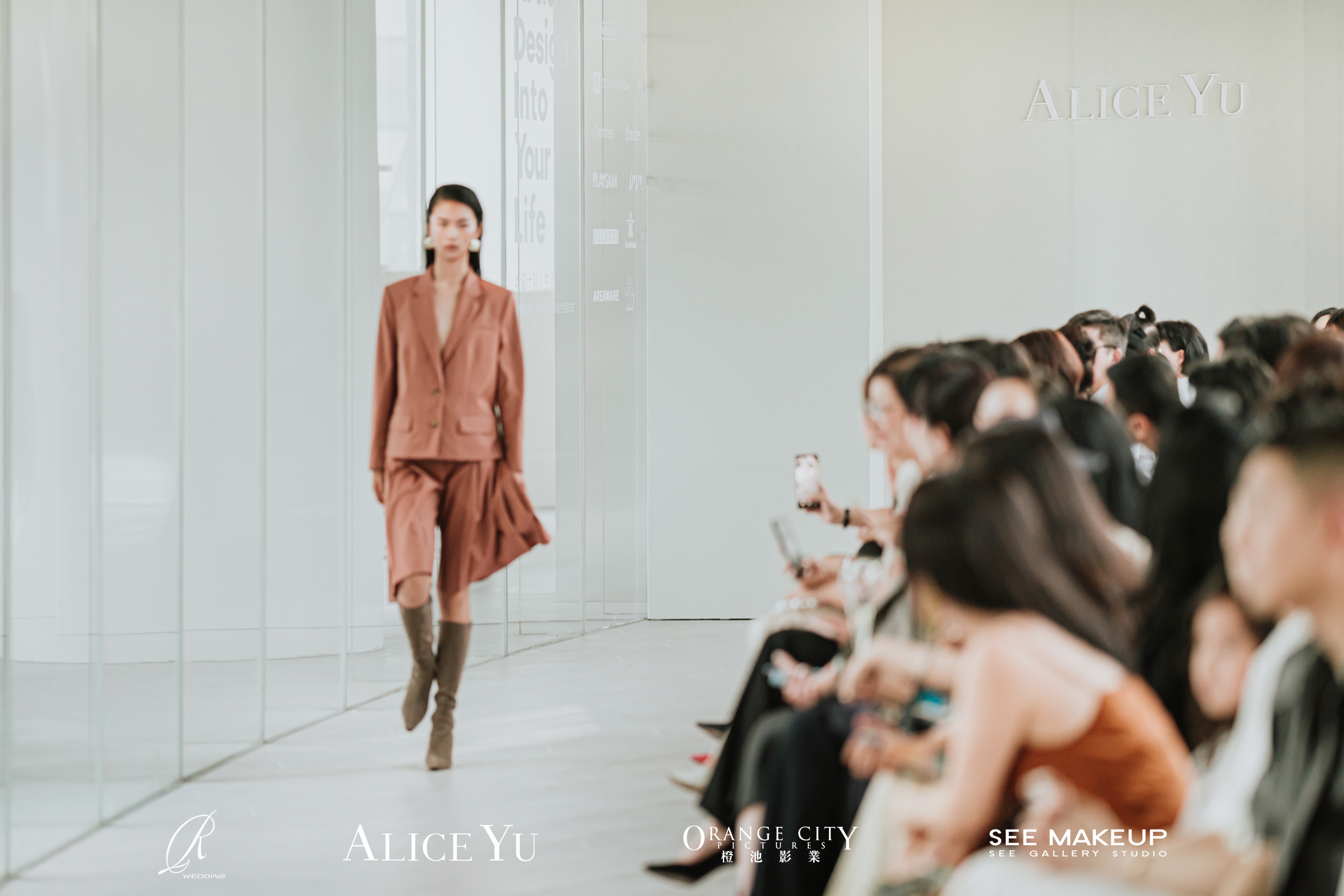 龙腾精英签约模特刘艺薇的艺考之路，自律是服装表演艺考的前提