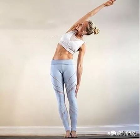 适合初学者练习的基础瑜伽动作,瑜伽基础拉伸初学者