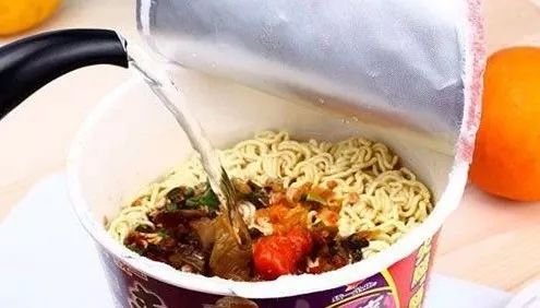 泡面是垃圾食品吗能经常吃吗,泡面是不是垃圾食品不白吃