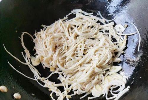 金针菇木耳瘦身,金针菇两种吃法有助减肥