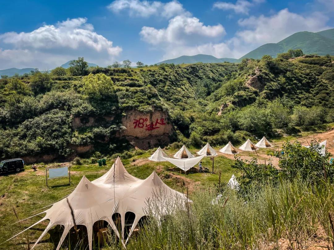 北京bj40成佛坡越野视频,北京越野车bj40远行