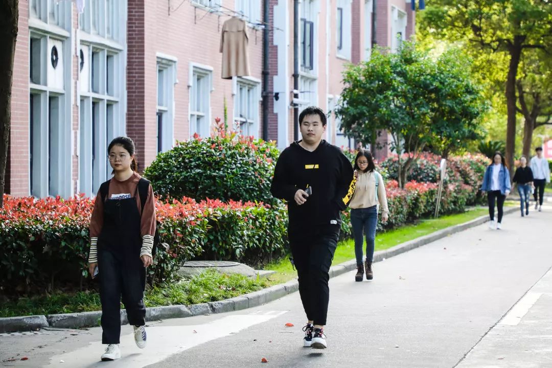 上海市晨跑团,沪上23所高校