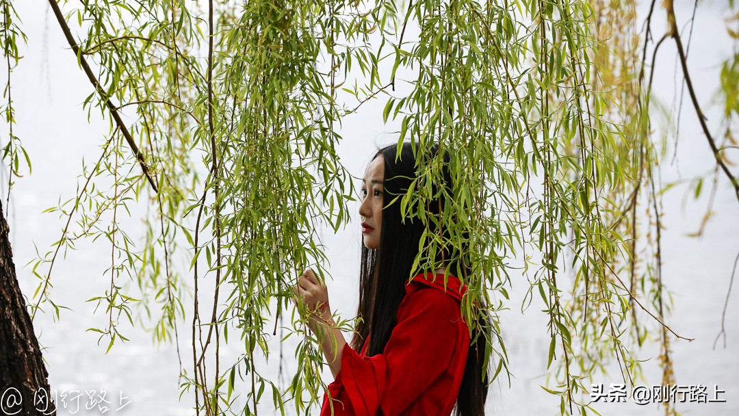 六月的泸沽湖惊艳了时光,最美的四月天是什么样的