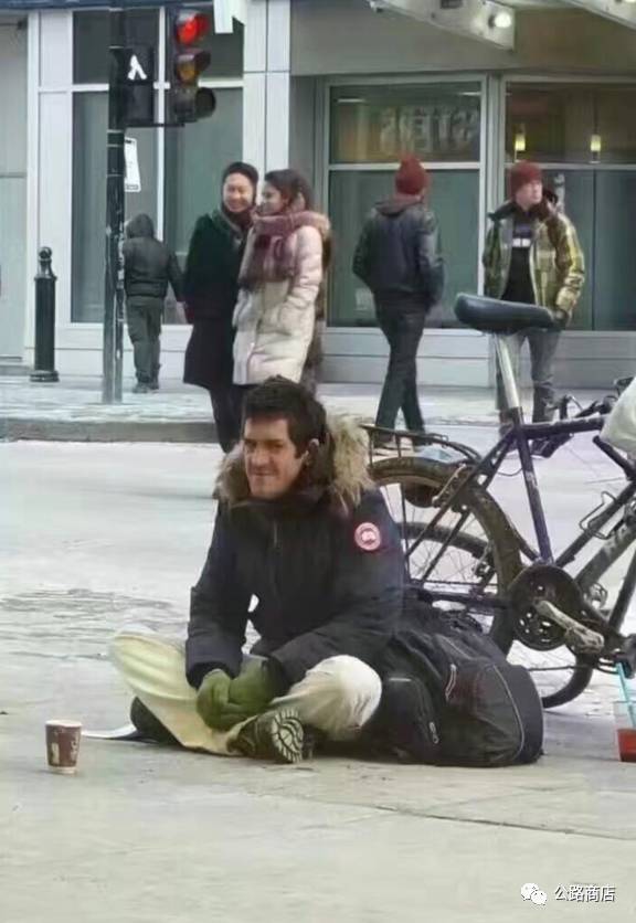 我们真的需要那么多衣服吗,真的加拿大鹅一件多重