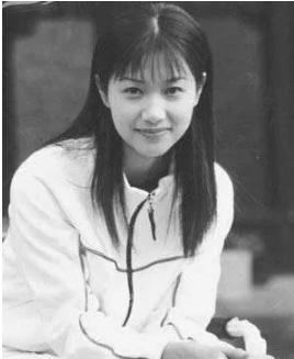 惹人爱的徐静蕾黄觉,徐静蕾晒与45岁黄立行旧照