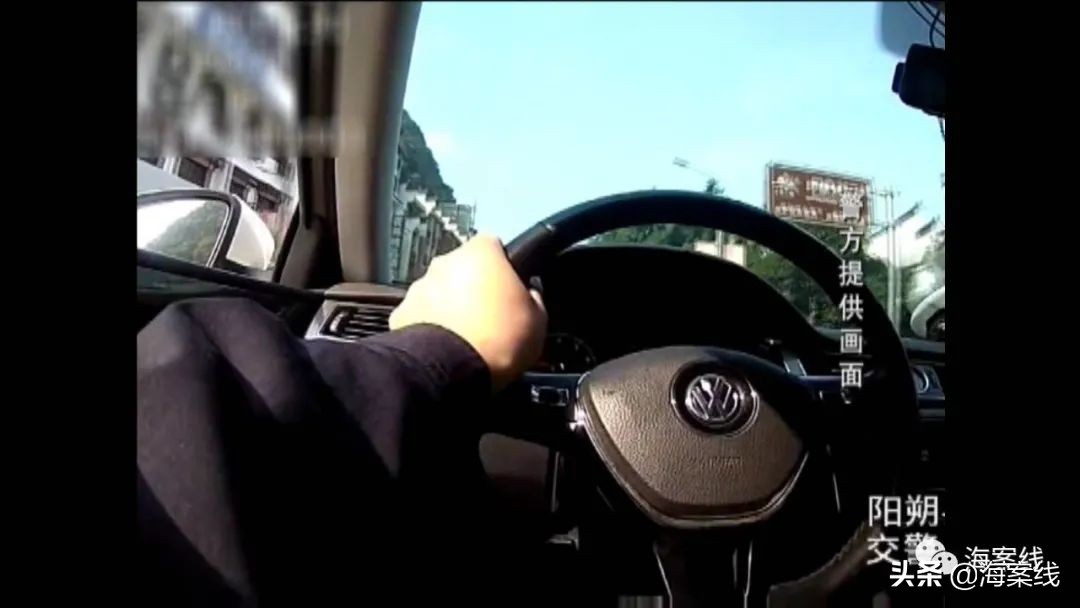 争分夺秒!老人被黄蜂蜇伤,阳朔交警开道送医