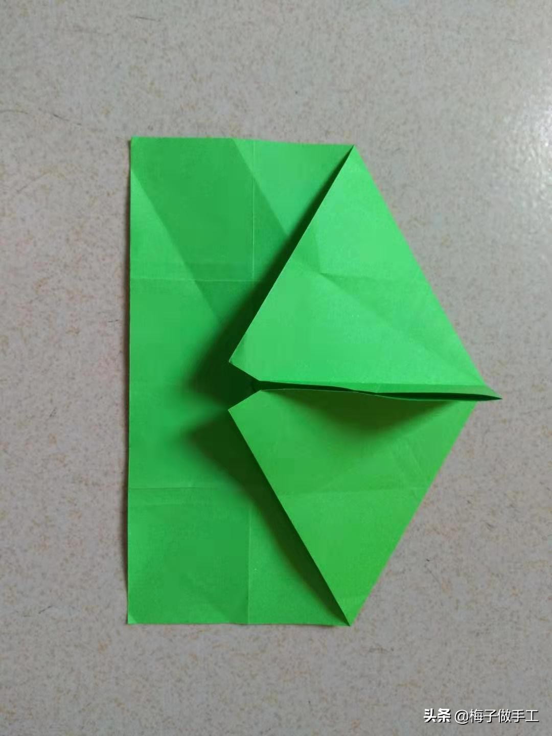 怎么折实心六芒星,手工折纸四角星怎么折