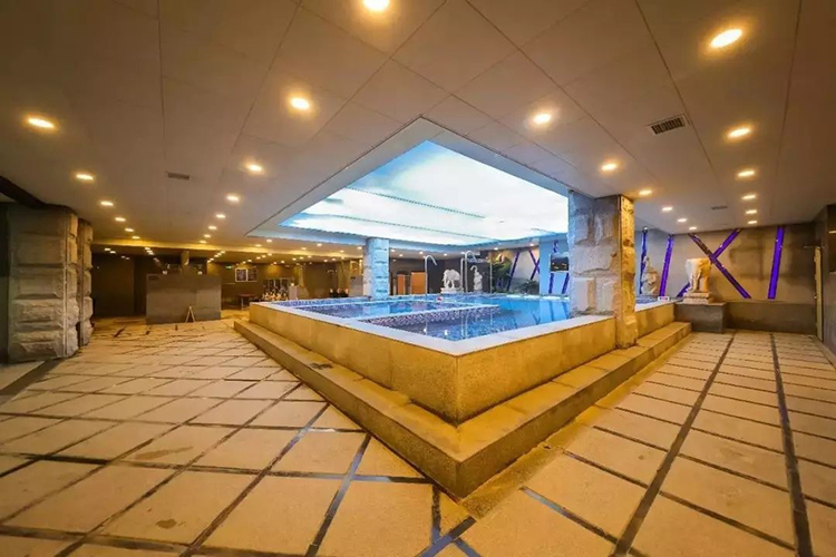 南京水汇汤泉团购,南京温泉洗浴加自助餐