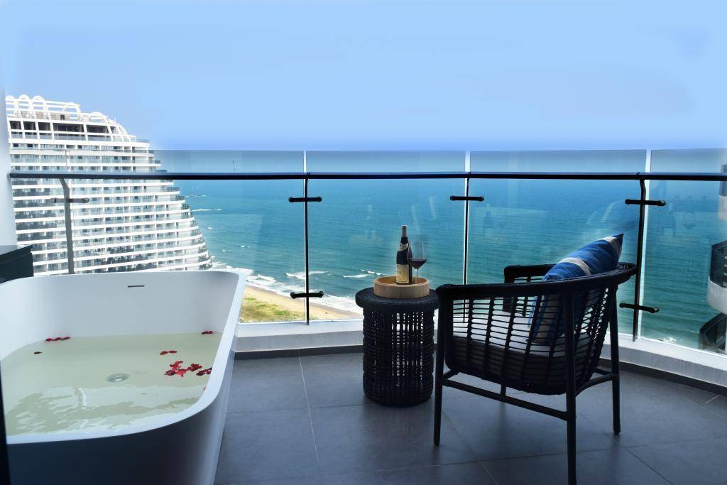 檀悦豪生温泉度假酒店帆船出海,全球十佳度假酒店檀悦豪生