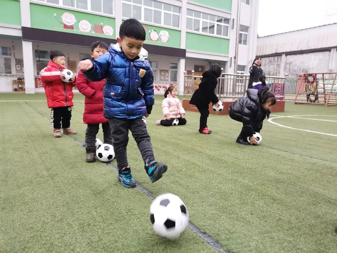 幼儿园足球展示活动方案,幼儿园足球展示活动