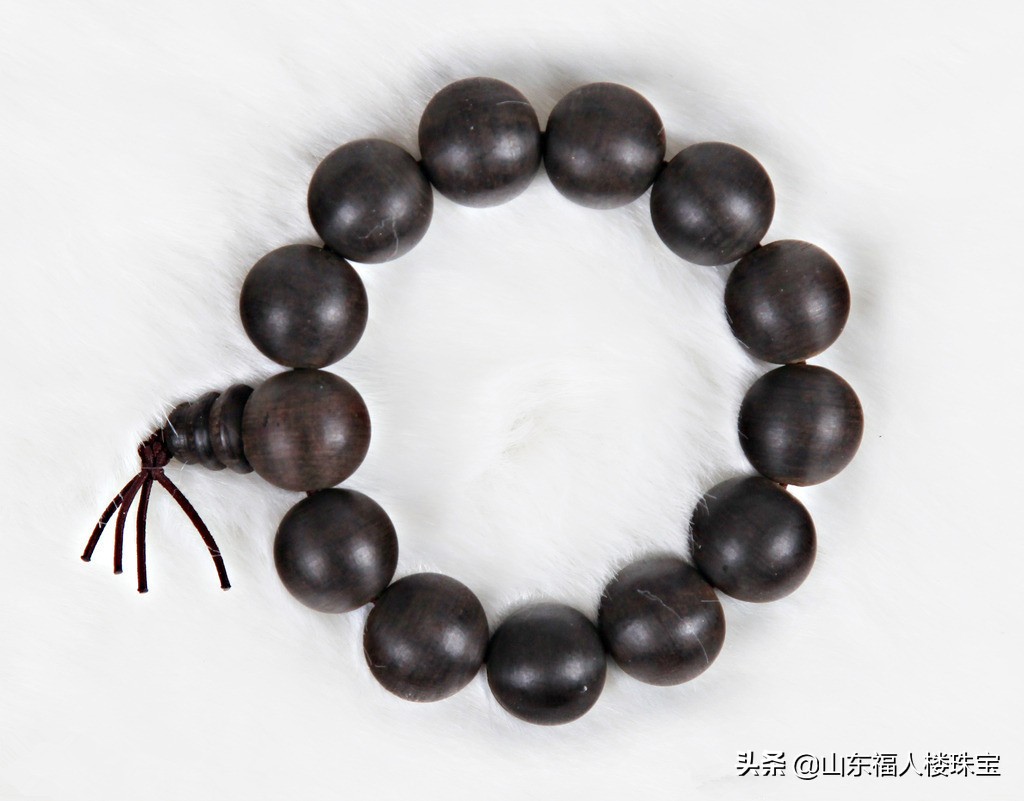 冬天戴什么手串保暖,有几种手串千万别戴