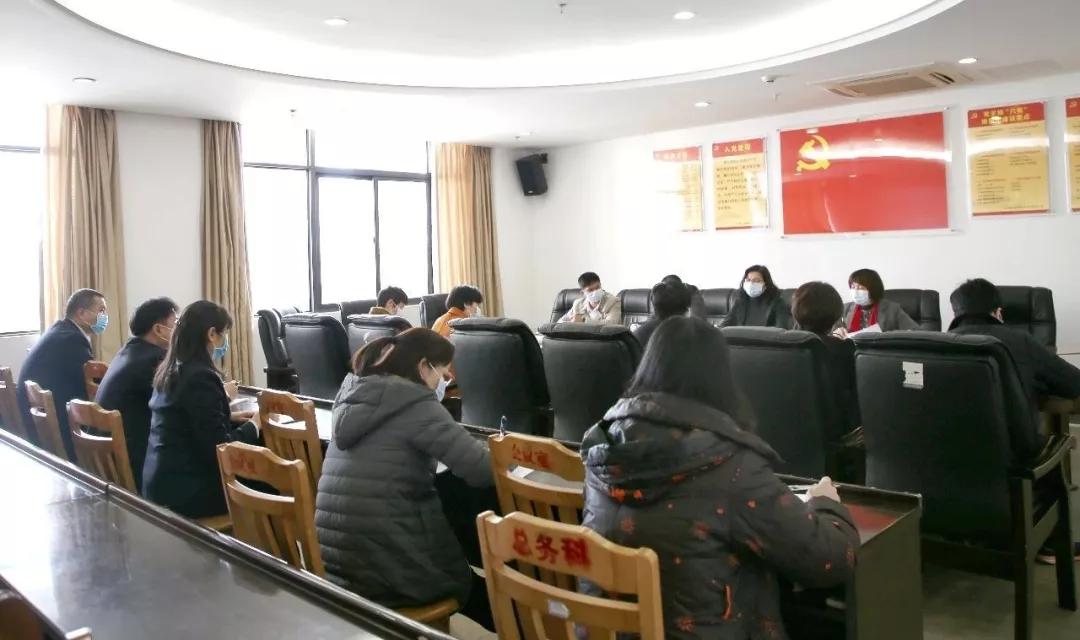 尽快遏制疫情蔓延势头,疫情防控形势依然严峻