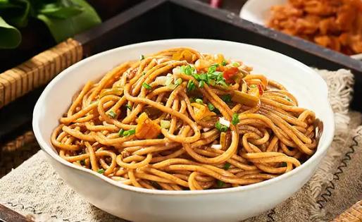 康师傅统一白象方便面哪个更好吃,吃康师傅方便面最值得买哪一款