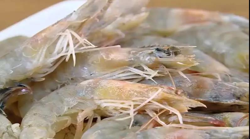 史上最简单美味的快手炒虾,水煮虾简单快手香辣开胃