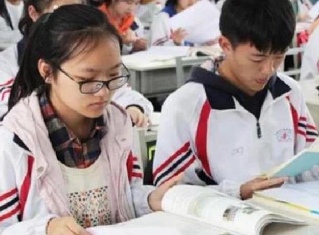 体育老师跑步姿势,学生最省力的跑步方法