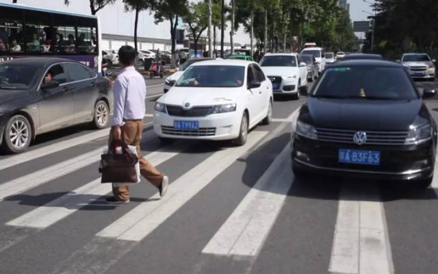 交通违章怎么免除处理,跑流水的违章怎么处理