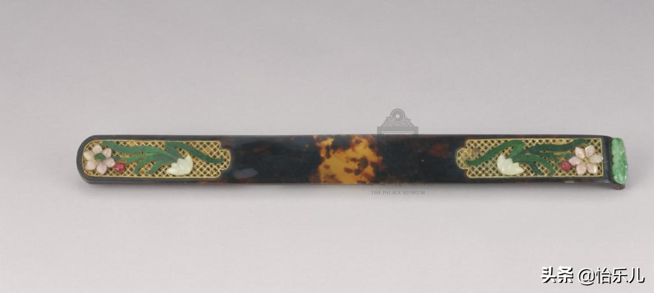 乾隆时期翡翠饰品,乾隆咸鱼翻身