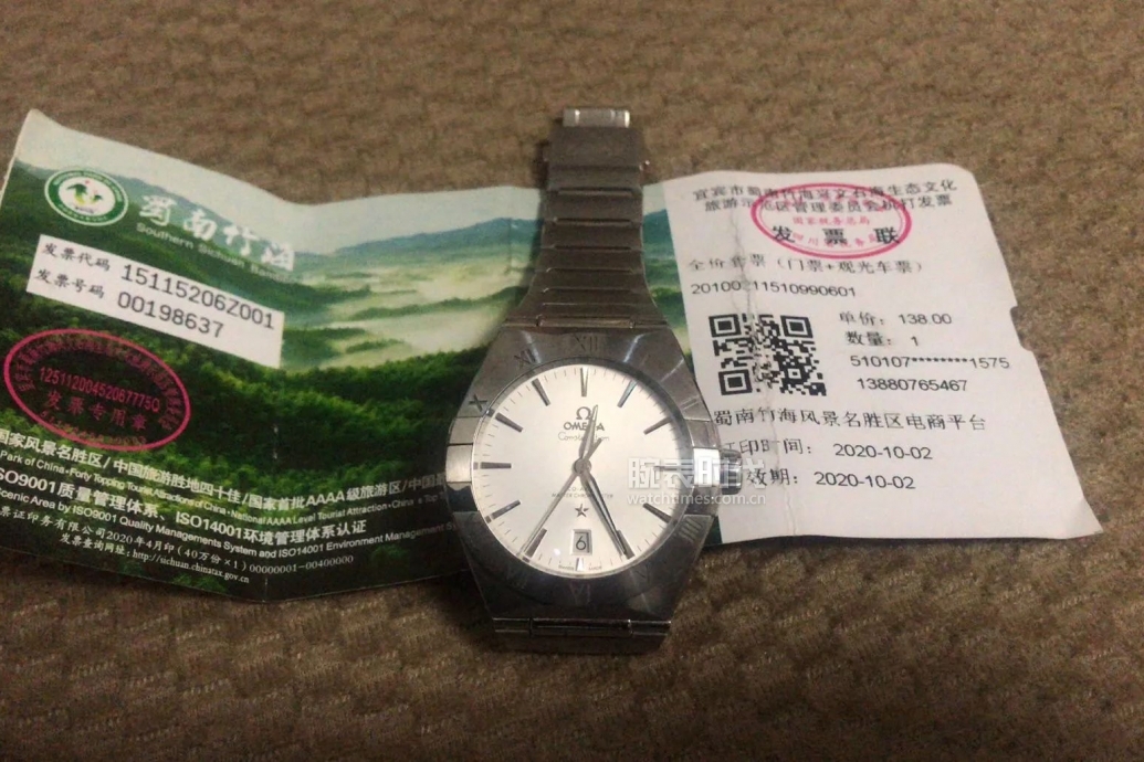 网友晒自己微信好友数量,网友晒1300手表