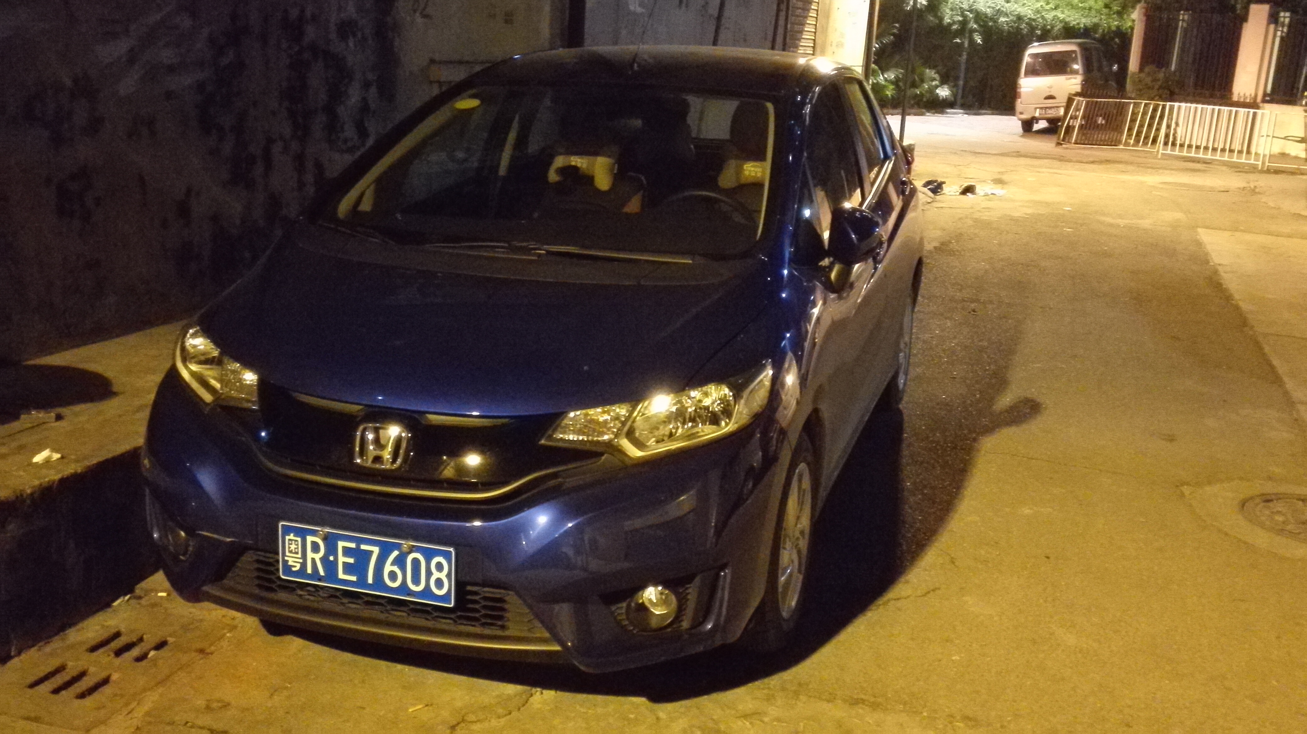 飞度gk5大灯,飞度gk5大灯总成多少钱