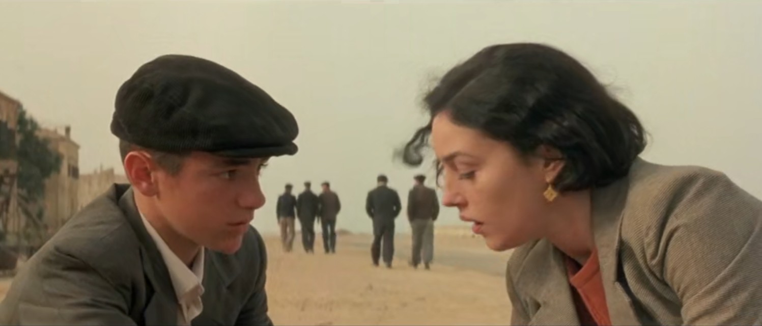 国内因大尺度沦为*片禁**，豆瓣评分却高达8.8《西西里的美丽传说》