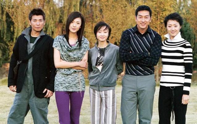 裴佩十八岁的天空,18岁的天空裴佩老师图片