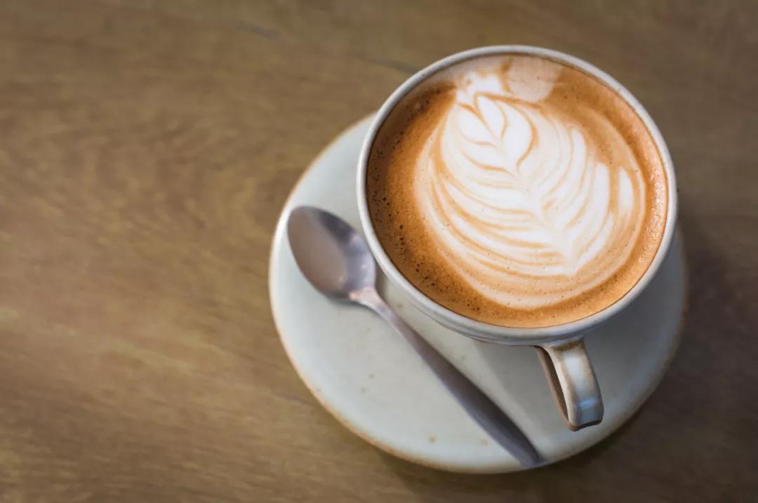 免费续杯和买一送一的区别,免费续杯有什么后果