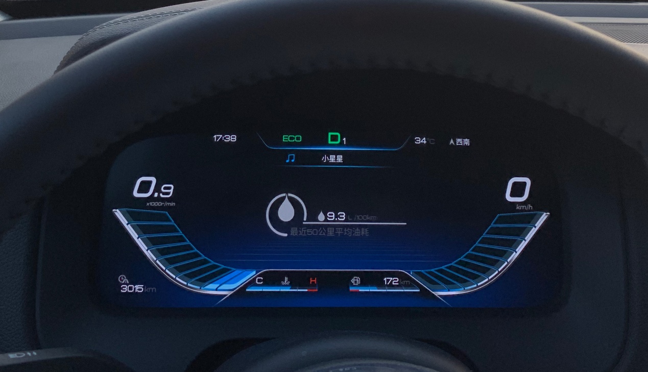 比亚迪唐燃油版和汉兰达,汉兰达对比比亚迪唐燃油