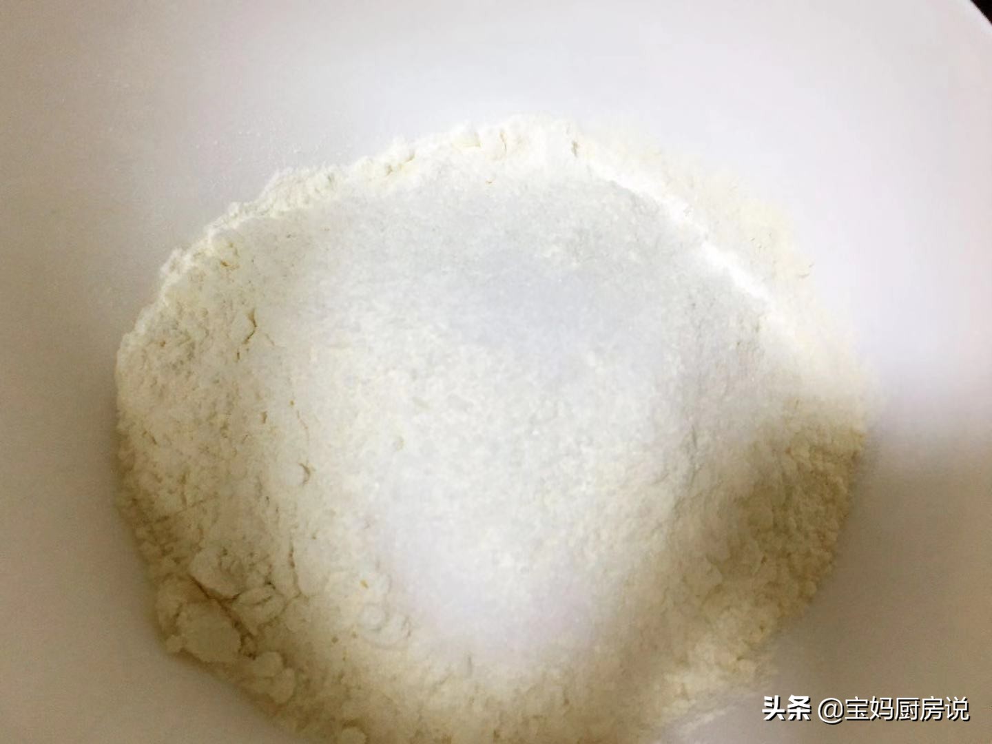 包饺子剩了很多饺子皮,包饺子剩了一个面团