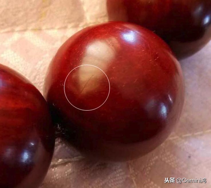 小叶紫檀手串为什么会裂,文玩小叶紫檀真的假的